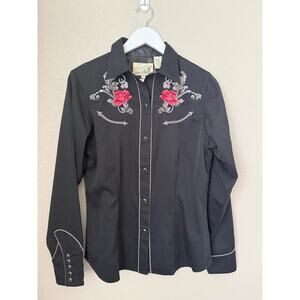 NWT - Roper Western Pearl Snap Shirt Size Medium Embroidered Red Roses Old West